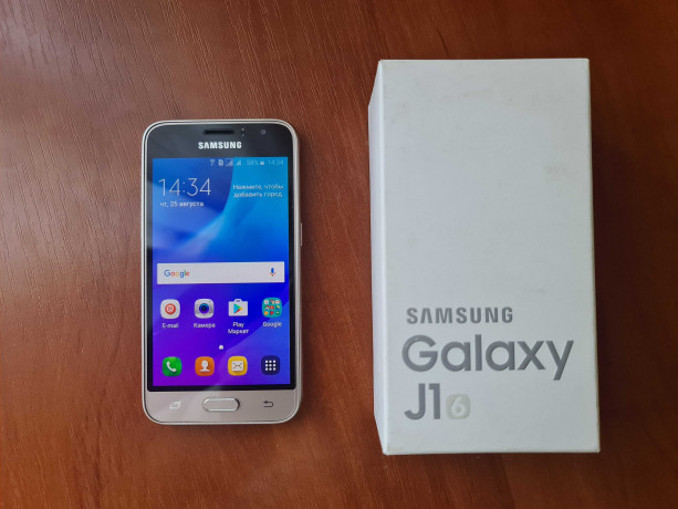 samsung-galaxy-j1-sm-j120f-zolotoi-big-3