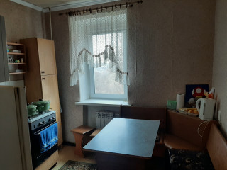 Продам трехкомнатную квартиру в Артемовском районе, города Луганск