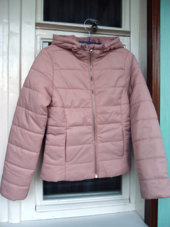 legkaya-demisezonnaya-kurtka-hm-novaya-big-0