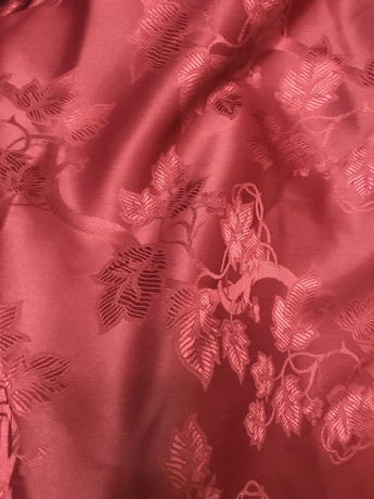 sikarnaya-atlasnaya-tkan-25-metrov-big-0