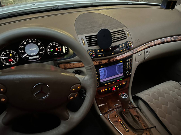 mercedes-e350-w211-big-7