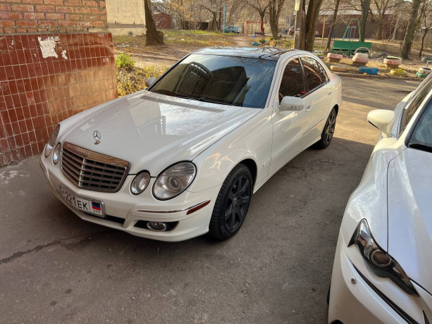 mercedes-e350-w211-big-1