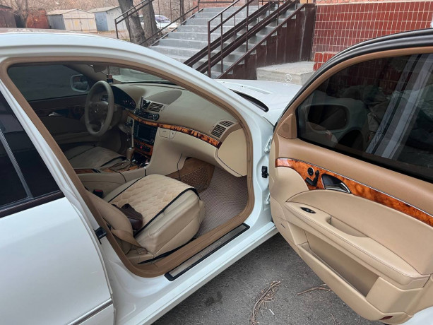 mercedes-e350-w211-big-4
