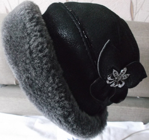 sapocka-iz-naturalnoi-kozi-s-otvorotom-iz-ovciny-56-razmer-big-0