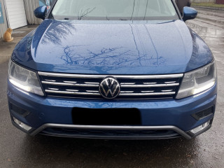 Volkswagen Tiguan SEL