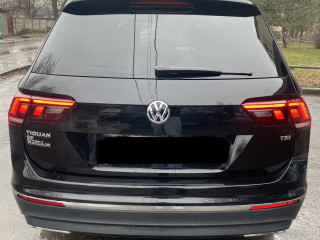 Volkswagen Tiguan SE