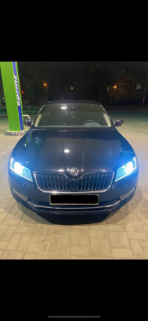 skoda-superb-oficial-big-0
