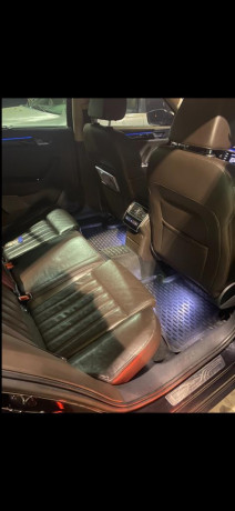 skoda-superb-oficial-big-8