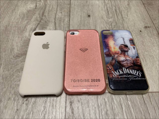 Продам чехлы на iPhone 7/8/SE2020