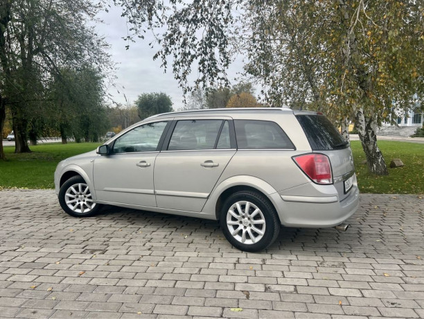 opel-astra-h-2006g-16-benzin-idealnoe-sostoyanie-big-0