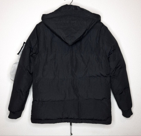 kurtka-stone-island-nylon-metal-big-1