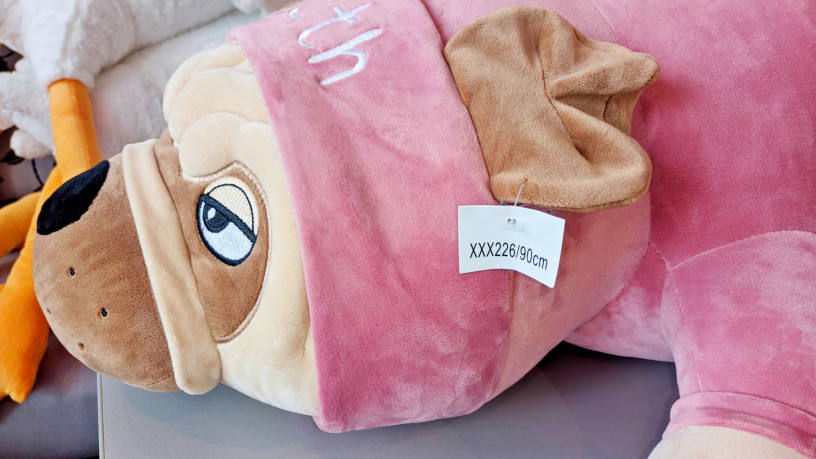 myagkaya-igruska-sobaka-mops-poduska-90sm-big-2