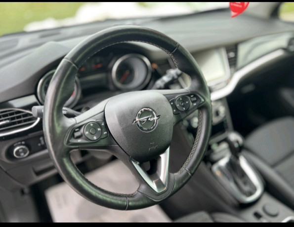 opel-astra-k-sports-tourer-v-14-turbo2018-big-2