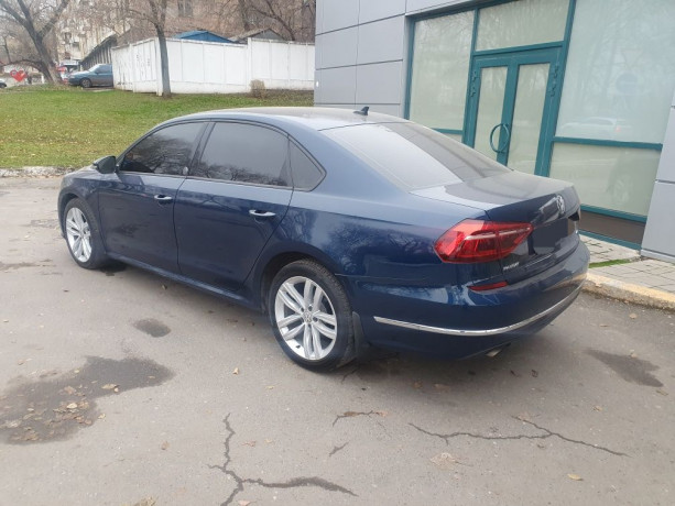 vw-passat-20-benzin-2019god-big-4