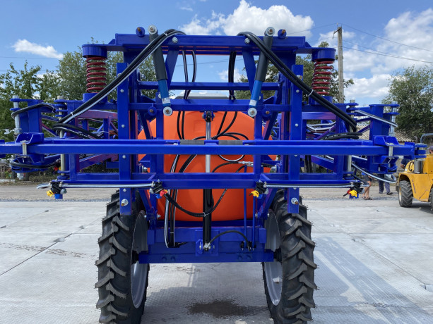 opryskivatel-sd-agro-op-250018-don-big-1
