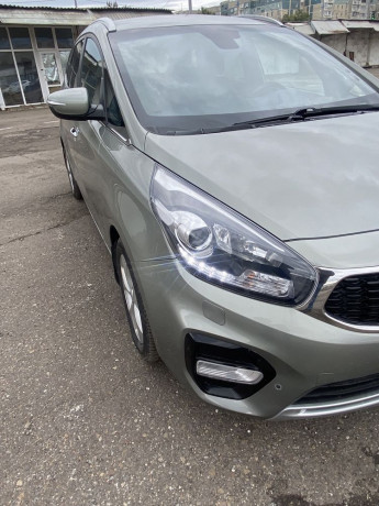 prodam-kia-karens-evropa-big-1