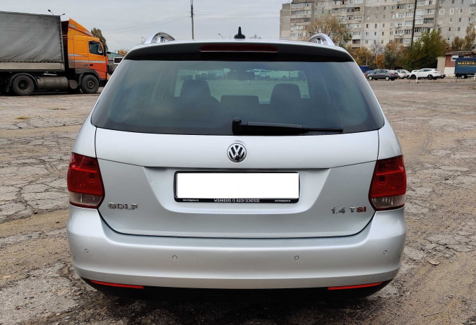 volkswagen-golf-v-universal-top-komplektaciya-cena-snizena-big-2