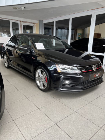 vw-jetta-gli-2015-god-big-1