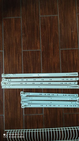 napravlyayushhie-rolikovye-dlya-mebeli-big-1