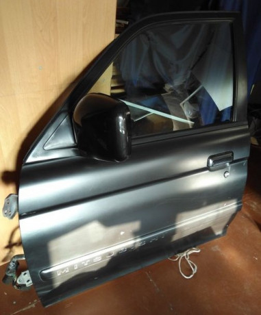 4-dveri-v-sbore-ot-mitsubisi-pajero-sport-montero-sport-big-2