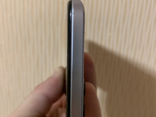 Realme 8i 7/64Gb.