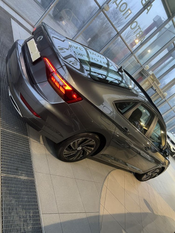 volkswagen-jetta-sel-premium-2019-big-4