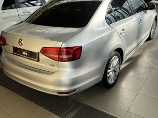 Volkswagen Jetta SE 2015