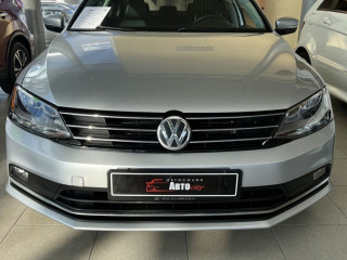 Volkswagen Jetta SE 2015