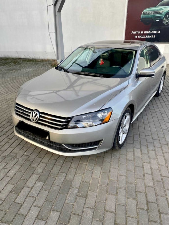 volkswagen-passat-big-0