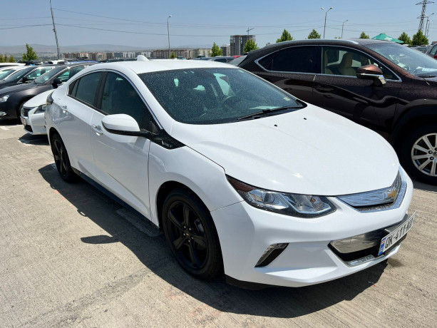 chevrolet-volt-2-pokolenie-big-0