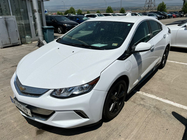 chevrolet-volt-2-pokolenie-big-4