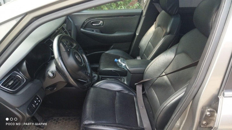 prodam-miniven-kia-carens-or-rondo-2013-big-2