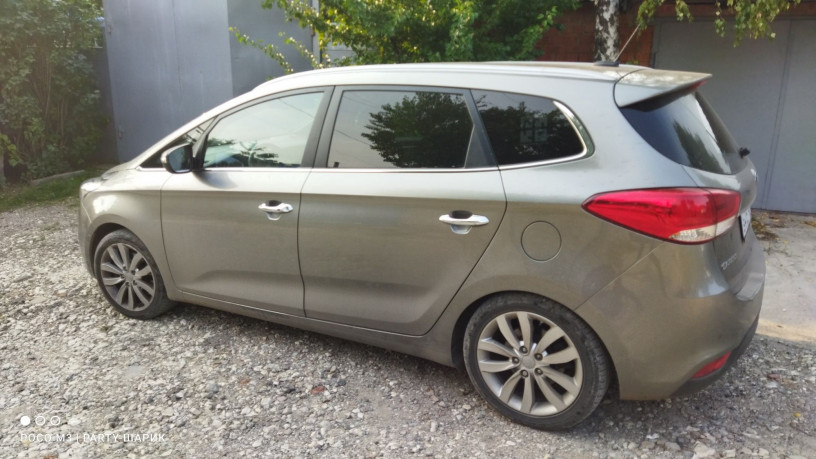 prodam-miniven-kia-carens-or-rondo-2013-big-1