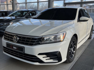 Volkswagen Passat B8 R-Line 2016