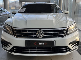 Volkswagen Passat B8 R-Line 2016