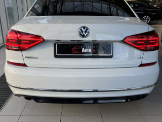 Volkswagen Passat B8 R-Line 2016