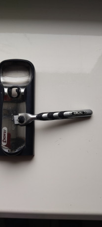 stanok-gillette-mach-3-britvennyi-big-1