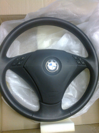 rul-bmw-5-serii-e60-novyi-big-0
