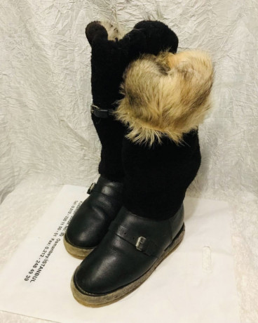 muzskie-severnye-untyprivezli-s-severanaturalnaya-ovcina-vnutri-mex-polyarnogo-volka-naturalnaya-koza-big-0