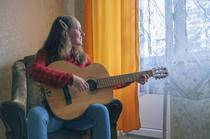 obucenie-igre-na-gitare-ukulele-big-0