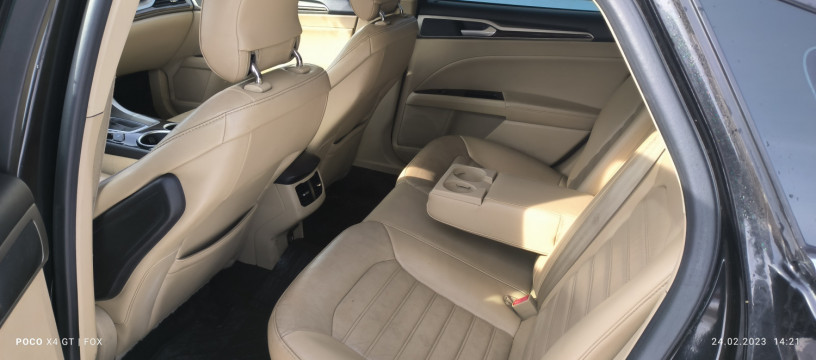 prodam-ford-fusion-usa-2013-big-9