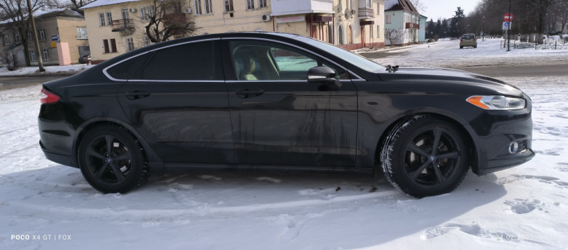 prodam-ford-fusion-usa-2013-big-3