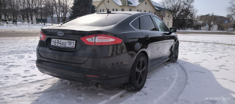 prodam-ford-fusion-usa-2013-big-4