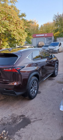 lexus-nx-200-oficial-big-1