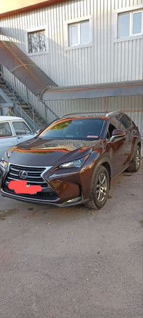 lexus-nx-200-oficial-big-0