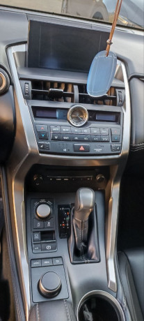 lexus-nx-200-oficial-big-4