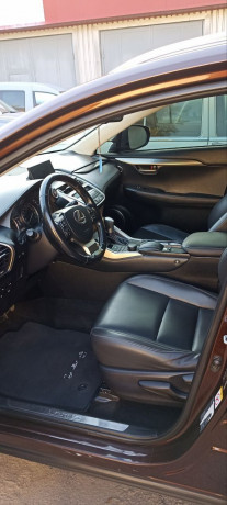 lexus-nx-200-oficial-big-3