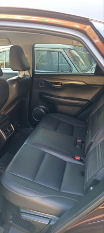 lexus-nx-200-oficial-big-2