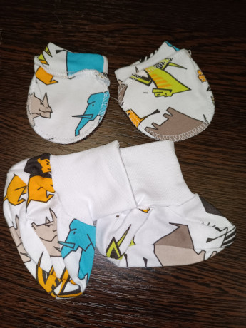 bodi-s-korotkim-rukavom-big-1