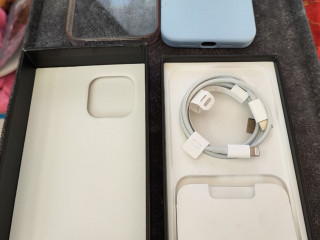 Продам iPhone 13 Pro max